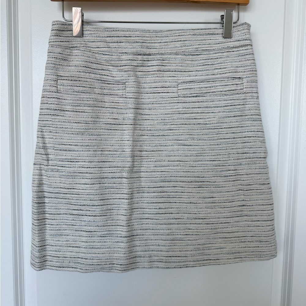 LOFT Gray and White blue Patterned Mini Skirt